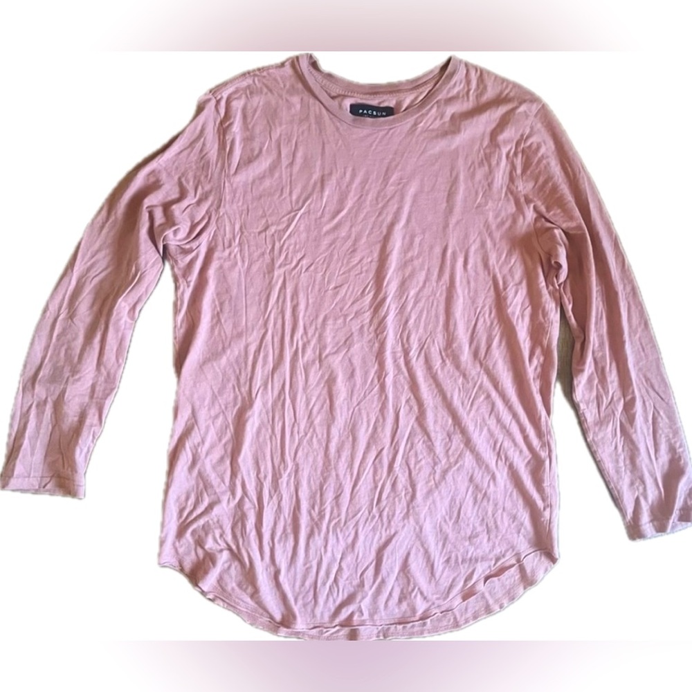 PacSun scallop fit pink long sleeve shirt. Women’s size Large